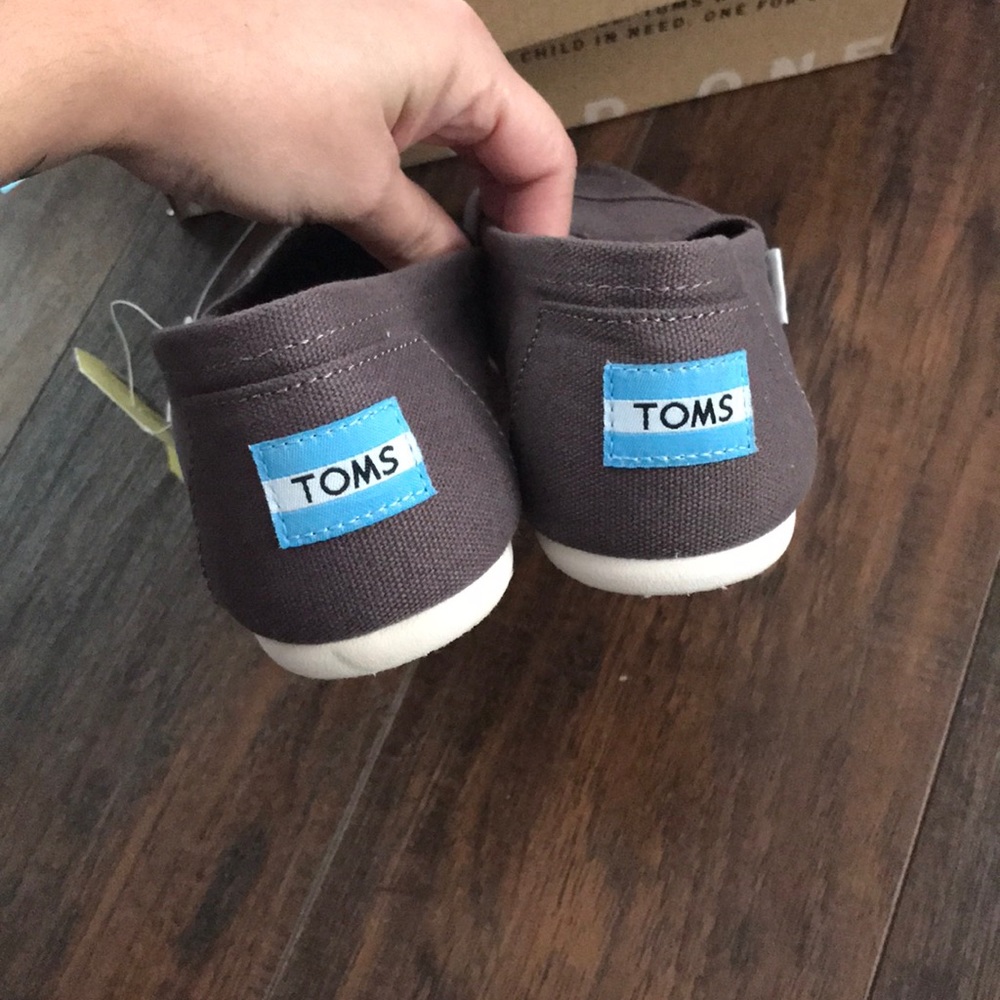 Brown Toms